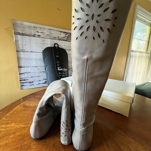 Fluevog Anjali Gray Boots Size 10 (Fits 9.5 best) - Picture 2 of 10